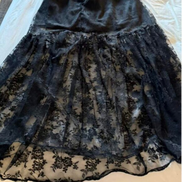 Black Casual Women's Elastic Lace Waist Ruffle Hem Maxi Skirt - Picture 6 of 7